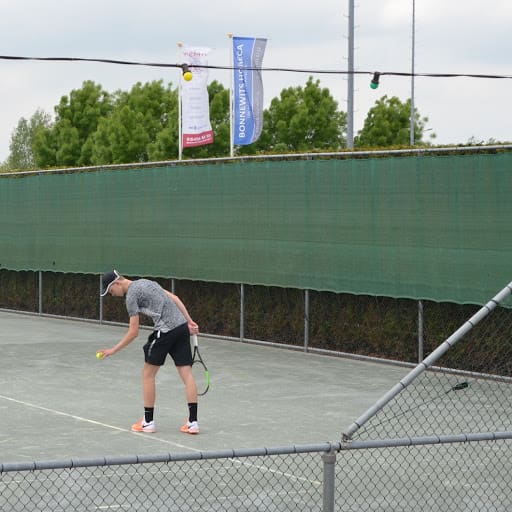Arthur van der Kooij speelt zijn eerste internationale Tennis Toernooi